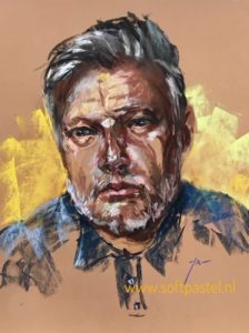 Pastel portret schets naar Model John Rankin Photographer England.
maat 40x30 cm op sienna kleur Pastelmat papier