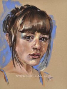 Portret studie "Olivia"
maat 40x30 cm op okerkleurig velourspapier
